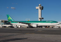 AERLINGUS_A330-300_EI-ELA_JFK_0912B_JP_small~0.jpg