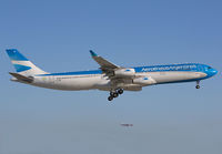 Filename=AEROLINEASARGENTINAS_A340-300_LV-CSE_MIA_1013C_JP_small.jpg
Filesize=105KiB
Dimensions=1299x903
Date added=Nov 03, 2015 AEROLINEASARGENTINAS_A340-300_LV-CSE_MIA_1013C_JP_small.jpg