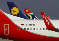 Filename=AIRBERLIN_LUFTHANSA_SAA_MUC_0212B_JP_small.jpg
Filesize=135KiB
Dimensions=1000x695
Date added=Mar 07, 2012 AIRBERLIN_LUFTHANSA_SAA_MUC_0212B_JP_small.jpg