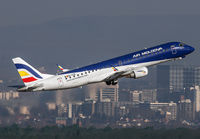 AIRMOLDOVA_E190_ER-ECB_FRA_0315G_JP_small.jpg