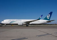 AIRNEWZEALAND_767-300_ZK-NCI_LAX_1109_JP_small1.jpg