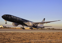 AIRNEWZEALAND_777-300_ZK-OKQ_LAX_1113D_JP_small.jpg