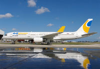 Filename=AIRUNION_757-200_N241LF_MIA_1006B_JP_small2.jpg
Filesize=257KiB
Dimensions=1299x903
Date added=Mar 22, 2015 AIRUNION_757-200_N241LF_MIA_1006B_JP_small2.jpg