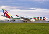 Filename=ALITALIA_A330-200_EI-EJM_JFK_0515A_8_JP_small1.jpg
Filesize=995KiB
Dimensions=1400x973
Date added=May 21, 2021 ALITALIA_A330-200_EI-EJM_JFK_0515A_8_JP_small1.jpg