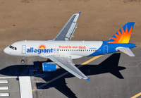 ALLEGIANT_A319_N305NV_LAX_1115_9_JP_small.jpg