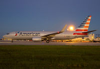 AMERICAN_737-800_N801NN_MIA_1013B_JP_small.jpg