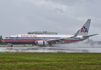 AMERICAN_737-800_N817NN_MIA_1012_JP_small.jpg