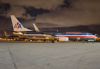 AMERICAN_737-800_N854NN_MIA_1013_JP_small.jpg