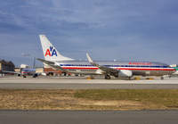 AMERICAN_737-800_N863NN_JFK_0413B_JP_small~0.jpg