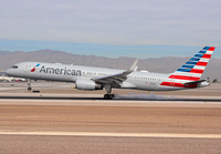 AMERICAN_757-200_N185AN_LAS_1117_1_JP_small.jpg