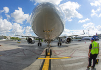 Filename=AMERICAN_A321_GATEFITMENT_MIA_1014P_JP_small.jpg
Filesize=847KiB
Dimensions=1400x973
Date added=Jun 21, 2017 AMERICAN_A321_GATEFITMENT_MIA_1014P_JP_small.jpg