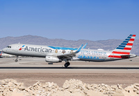 AMERICAN_A321_N167AN_LAS_1123_JP_small.jpg