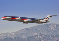 AMERICAN_MD80_N3627R_LAX_1112_JP_small.jpg