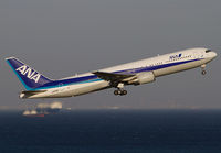 ANA_767-300_JA601A_HND_1011F_JP_small.jpg