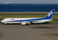 ANA_767-300_JA8271_HND_1011_JP_small.jpg