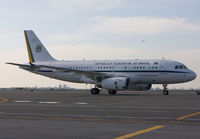 Filename=BRAZIL-AIRFORCE_A319_JFK_0909b.jpg
Filesize=110KiB
Dimensions=1000x695
Date added=Sep 29, 2009 BRAZIL-AIRFORCE_A319_JFK_0909b.jpg