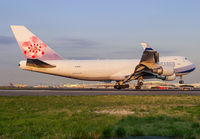 Filename=CHINAAIRLINESCARGO_747-400F_B-18708_JFK_06_04D_JP_small2.jpg
Filesize=251KiB
Dimensions=1299x903
Date added=Jul 14, 2015 CHINAAIRLINESCARGO_747-400F_B-18708_JFK_06_04D_JP_small2.jpg
