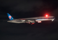 Filename=CHINASOUTHERN_777-300_B-7185_JFK_0917_2_small.jpg
Filesize=814KiB
Dimensions=1400x973
Date added=Sep 19, 2017 CHINASOUTHERN_777-300_B-7185_JFK_0917_2_small.jpg