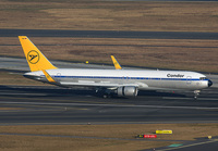 Filename=CONDOR_767-300_D-ABUM_FRA_0315G_JP_small.jpg
Filesize=873KiB
Dimensions=1400x973
Date added=Sep 26, 2017 CONDOR_767-300_D-ABUM_FRA_0315G_JP_small.jpg
