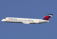 DELTA_717_N942AT_CLT_0619_2_JP_small.jpg