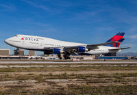 DELTA_747-400_N661US_LAX_1108_JP_small.jpg