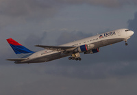 Filename=DELTA_767-300_N121DE_FLL_0106b_JP_small1.jpg
Filesize=625KiB
Dimensions=1400x973
Date added=Oct 02, 2017 DELTA_767-300_N121DE_FLL_0106b_JP_small1.jpg