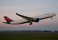 Filename=DELTA_A330-300_N811NW_JFK_0713_JP_small.jpg
Filesize=105KiB
Dimensions=1000x695
Date added=Mar 17, 2014 DELTA_A330-300_N811NW_JFK_0713_JP_small.jpg