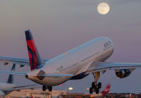 Filename=DELTA_A330-300_N823NW_JFK_0916_1_JP_small.jpg
Filesize=172KiB
Dimensions=1299x903
Date added=Sep 24, 2016 DELTA_A330-300_N823NW_JFK_0916_1_JP_small.jpg