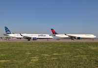Filename=DELTA_JETBLUE_JFK_0618_2_JP_small.jpg
Filesize=1019KiB
Dimensions=1400x973
Date added=Feb 20, 2020 DELTA_JETBLUE_JFK_0618_2_JP_small.jpg