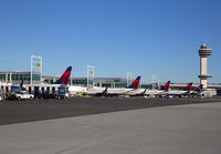 Filename=DELTA_JFK_0913E_JP_small.jpg
Filesize=126KiB
Dimensions=1000x695
Date added=Nov 30, 2013 DELTA_JFK_0913E_JP_small.jpg