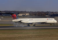 DELTA_MD80_N986DL_CLT_1112F_MAIN_JP_small.jpg