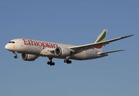 ETHIOPIAN_787_ET-AOS_FRA_1112B_JP_small.jpg