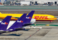 FEDEX_DHL_LAX_1122_JP_small.jpg