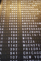 FLIGHTBOARD_FRANKFURT_FRA2_305.jpg