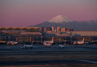 Filename=HANEDA_HND_0117_1_JP_small.jpg
Filesize=214KiB
Dimensions=1299x903
Date added=Feb 04, 2017 HANEDA_HND_0117_1_JP_small.jpg