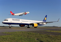 Filename=ICELANDAIR_757-300_TF-FIX_JFK_0714G_JP_small1.jpg
Filesize=768KiB
Dimensions=1400x973
Date added=Jul 17, 2017 ICELANDAIR_757-300_TF-FIX_JFK_0714G_JP_small1.jpg