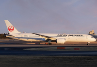 JAL_787-9_JA862J_NRT_0119_jP_small.jpg