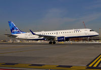 Filename=JETBLUE_E190_N294JB_JFK_1011_JP_small.jpg
Filesize=149KiB
Dimensions=1000x695
Date added=Mar 25, 2013 JETBLUE_E190_N294JB_JFK_1011_JP_small.jpg