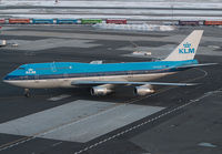 Filename=KLM_747-300_PH-BUW_JFK_1202B_JP_small.jpg
Filesize=221KiB
Dimensions=1000x695
Date added=Mar 13, 2013 KLM_747-300_PH-BUW_JFK_1202B_JP_small.jpg