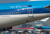 Filename=KLM_747-400_PH-BFG_AMS_0802_JP_dsmall.jpg
Filesize=1062KiB
Dimensions=1400x973
Date added=May 12, 2017 KLM_747-400_PH-BFG_AMS_0802_JP_dsmall.jpg
