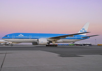 Filename=KLM_777-200_PH-BQB_JFK_1203_JP_small1.jpg
Filesize=801KiB
Dimensions=1400x973
Date added=Dec 21, 2020 KLM_777-200_PH-BQB_JFK_1203_JP_small1.jpg