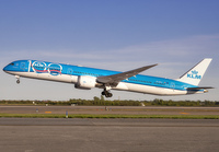 KLM_787-10_PH-BKA_JFK_0922_JP_small.jpg