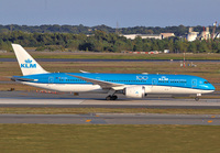 Filename=KLM_787-9_PH-BHL_JFK_0819_JP_small.jpg
Filesize=855KiB
Dimensions=1400x973
Date added=Oct 10, 2019 KLM_787-9_PH-BHL_JFK_0819_JP_small.jpg