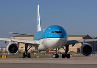Filename=KLM_A330-200_PH-AOD_JFK_0914EEE_JP_.jpg
Filesize=296KiB
Dimensions=1200x835
Date added=Dec 06, 2014 KLM_A330-200_PH-AOD_JFK_0914EEE_JP_.jpg