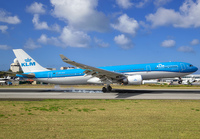 Filename=KLM_A330-300_PH-AKE_SXM_0225_9_jP_small.jpg
Filesize=1063KiB
Dimensions=1400x973
Date added=Feb 27, 2026 KLM_A330-300_PH-AKE_SXM_0225_9_jP_small.jpg