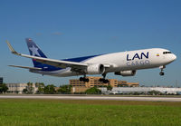 LANCARGO_767-300_N312LA_MIA_1013B_JP_small.jpg