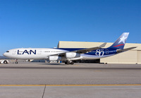 LAN_A340-300_CC-CQE_LAX_1109_JP_small1.jpg