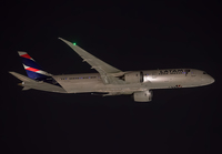 Filename=LATAM_787-9_CC-BGK_MIA_0120A_JP_smal.jpg
Filesize=304KiB
Dimensions=1400x973
Date added=Feb 07, 2020 LATAM_787-9_CC-BGK_MIA_0120A_JP_smal.jpg