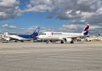 Filename=LATAM_A320-CC-BAS_MIA_1117_JP_small.jpg
Filesize=888KiB
Dimensions=1400x976
Date added=Nov 23, 2017 LATAM_A320-CC-BAS_MIA_1117_JP_small.jpg