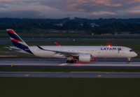 Filename=LATAM_A350-900_PR-XTB_JFK_0819_1_JP_small.jpg
Filesize=669KiB
Dimensions=1400x973
Date added=Jul 05, 2023 LATAM_A350-900_PR-XTB_JFK_0819_1_JP_small.jpg